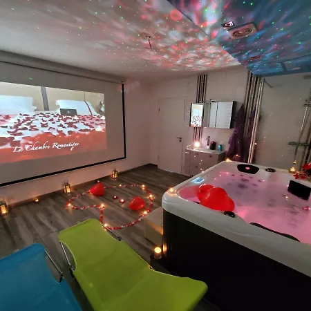 Apartment Le Lovelyhome Au Centre Avec Jacuzzi Et Sauna Proche Gare Et Parking Gratuit *