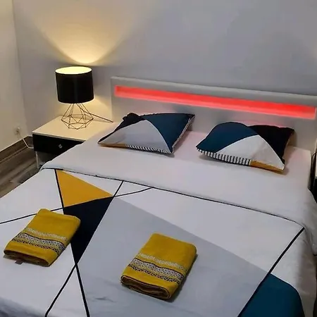 Le Lovelyhome Au Centre Avec Jacuzzi Et Sauna Proche Gare Et Parking Gratuit Apartment