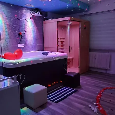 Le Lovelyhome Au Centre Avec Jacuzzi Et Sauna Proche Gare Et Parking Gratuit Apartman *