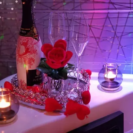 Le Lovelyhome Au Centre Avec Jacuzzi Et Sauna Proche Gare Et Parking Gratuit Apartment *