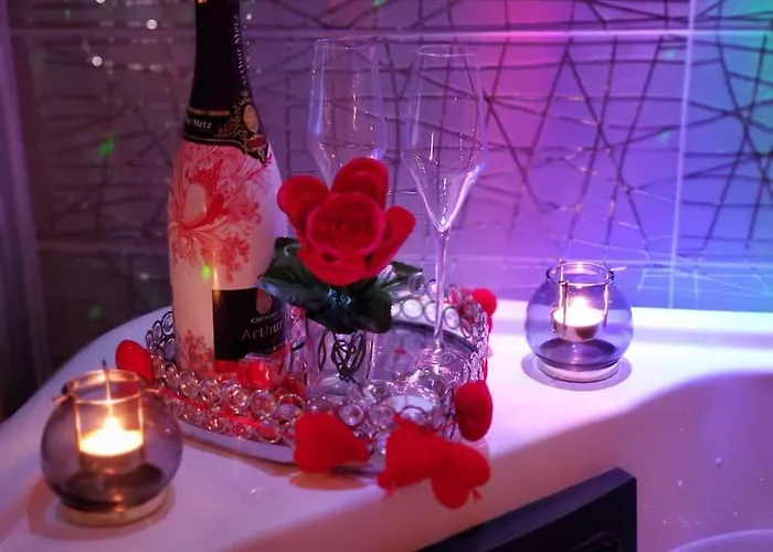 Le Lovelyhome Au Centre Avec Jacuzzi Et Sauna Proche Gare Et Parking Gratuit Apartamento *